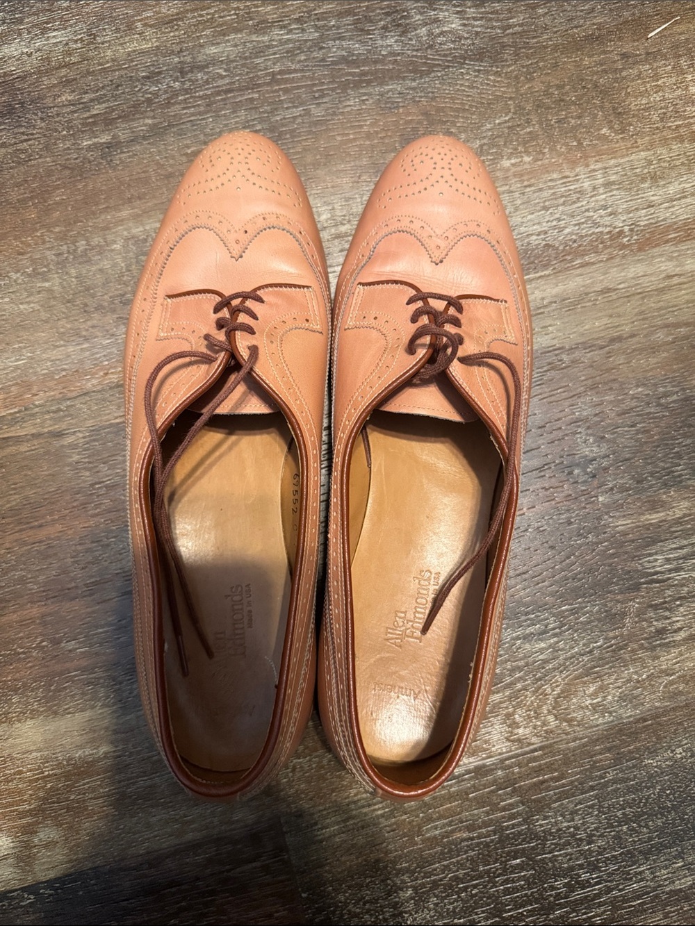 Allen Edmonds Women’s Light Brown Leather Wingtip Oxfords Size 7.5